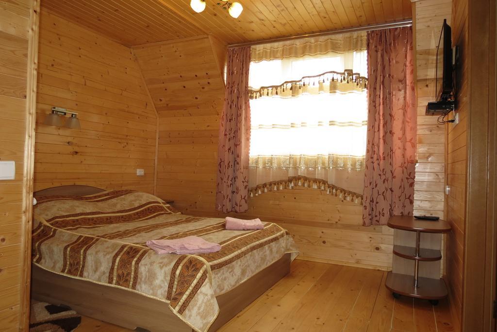 Bilyy Kamin Guest House Tatariv Δωμάτιο φωτογραφία