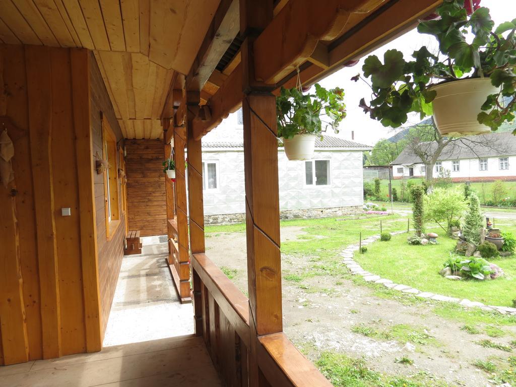 Bilyy Kamin Guest House Tatariv Εξωτερικό φωτογραφία