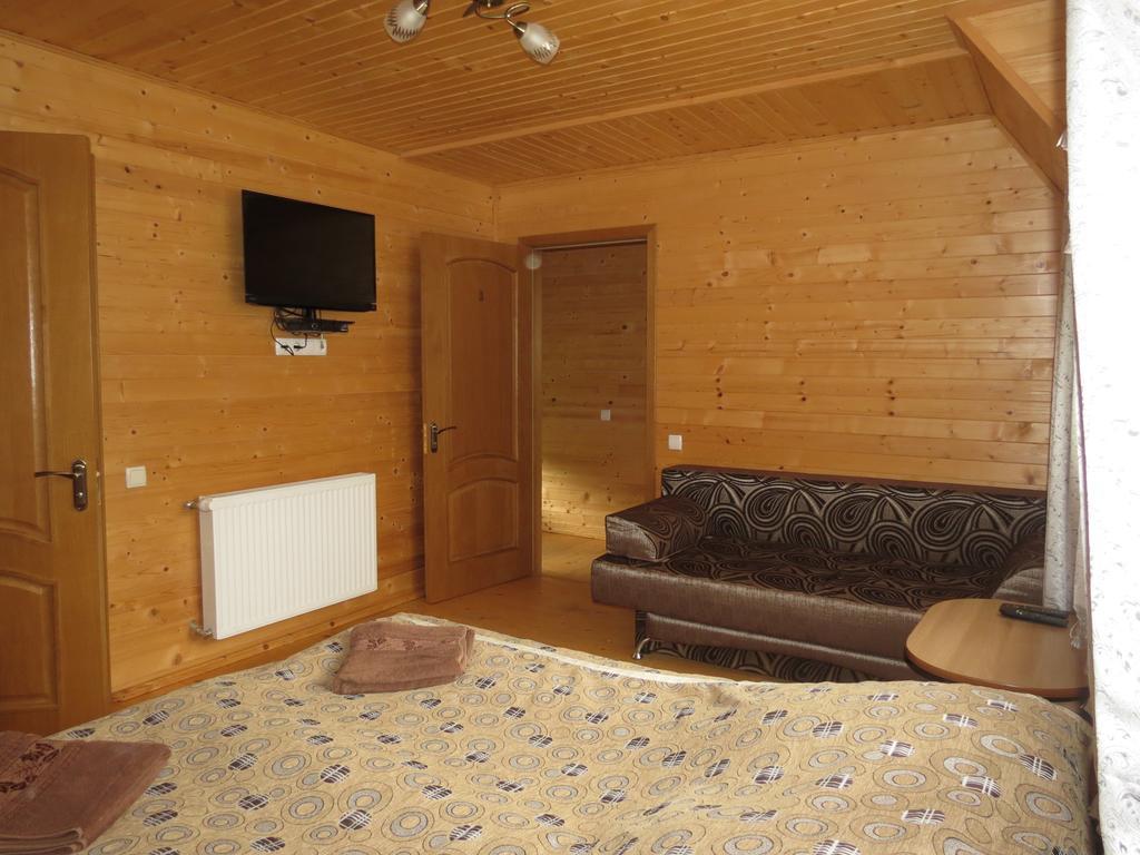 Bilyy Kamin Guest House Tatariv Εξωτερικό φωτογραφία